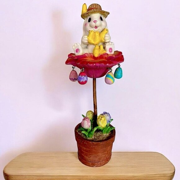 Cracker Barrel Easter Bunny Vintage Figure Incredible Details Chicks Easter Eggs - Picture 16 of 16